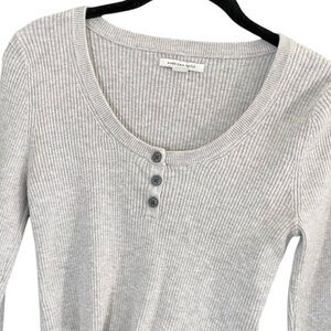 American Eagle Ribbed Gray Cropped Henley Top M Long Sleeve Y2K Basic Casual
